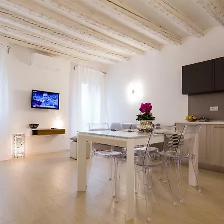 Casa Savonarola * Padua